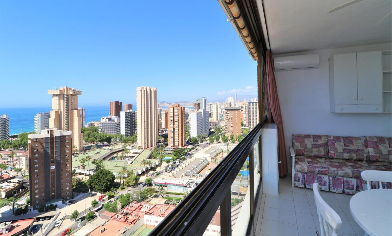 Gemelos 2 18-E Benidorm Exteriör bild