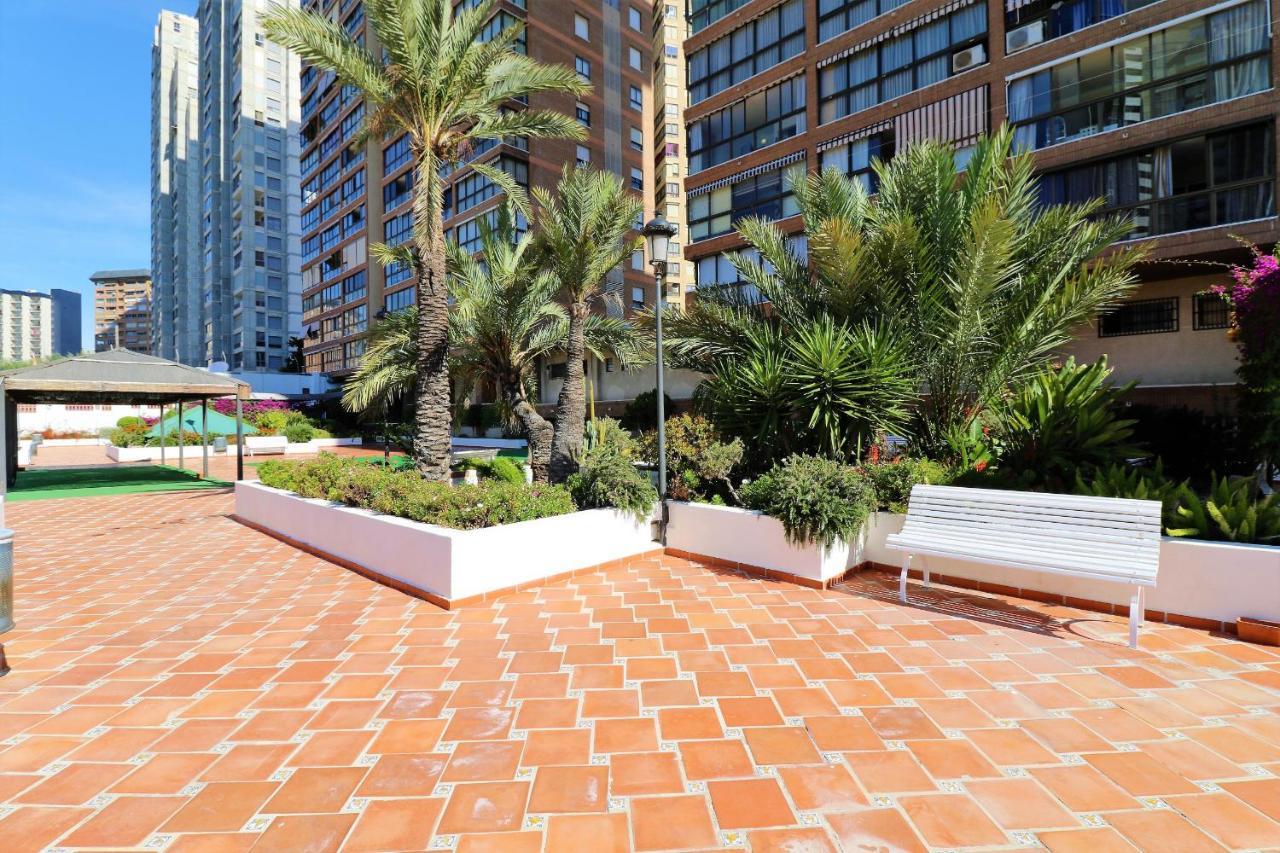 Gemelos 2 18-E Benidorm Exteriör bild
